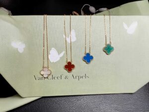 van cleef & arpels necklace