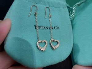 tiffani & co ear ring