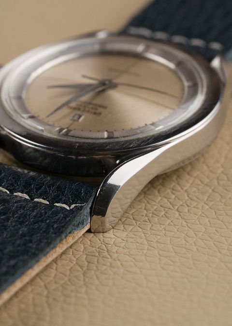 WhatsApp Image 2026-09-28 at 05.15.26 (2) 1955 Universal Genève Polerouter Ref. 20217-3 'Bumper' with Silver dial
