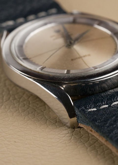 WhatsApp Image 2026-09-28 at 05.15.44 1955 Universal Genève Polerouter Ref. 20217-3 'Bumper' with Silver dial