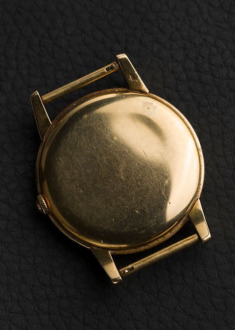 WhatsApp Image 2026-09-29 at 08.12.18 1940s Patek Philippe Calatrava Ref. 2420 'Claw Lugs' in 18K Yellow Gold