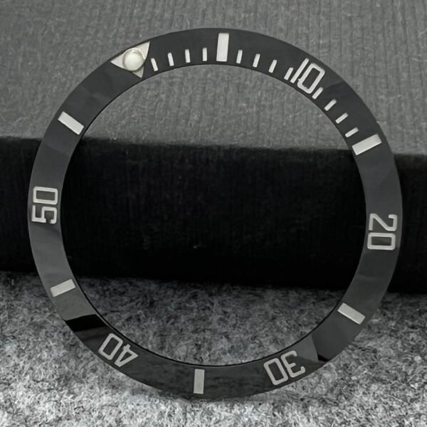 BLACK CERAMIC INSERT with BLUE LUME PEARL for SUBMARINER