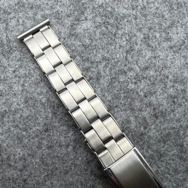 YEAR 1966 MINT GAY FRERES ELASTIC RIVIT BAND FOR ROLEX, PATEK PHILIPPE, 12 LINKS 18MM STRAIGHT END