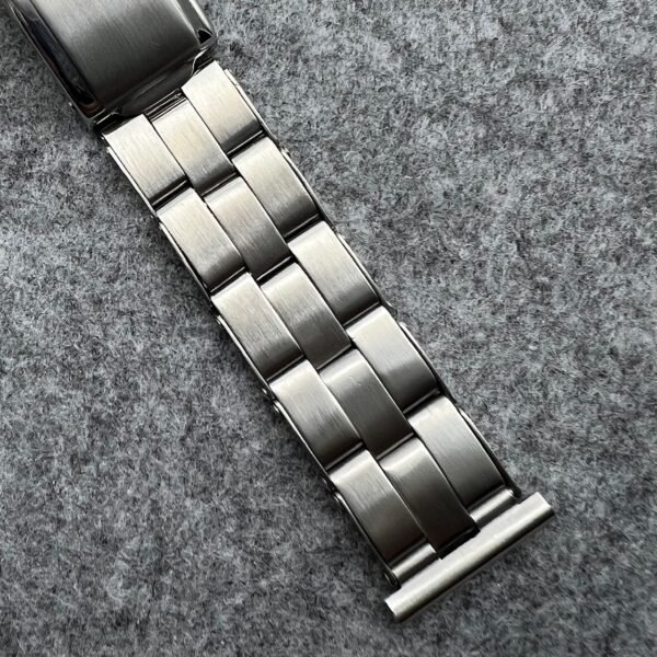 YEAR 1966 MINT GAY FRERES ELASTIC RIVIT BAND FOR ROLEX, PATEK PHILIPPE, 12 LINKS 18MM STRAIGHT END