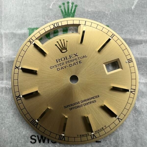 MINT LIGHT CREAM TRITIUM  18038 18238 DAY DATE CHAMPAGNE DIAL