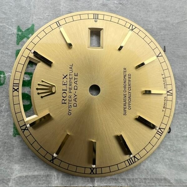 MINT LIGHT CREAM TRITIUM  18038 18238 DAY DATE CHAMPAGNE DIAL